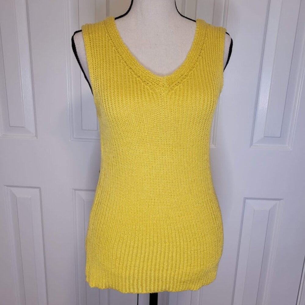 Ann Taylor Factory Yellow Ribbed V-Neck Sweater Tank Size S NWT